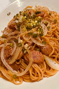 チョリソーの醤油系パスタ